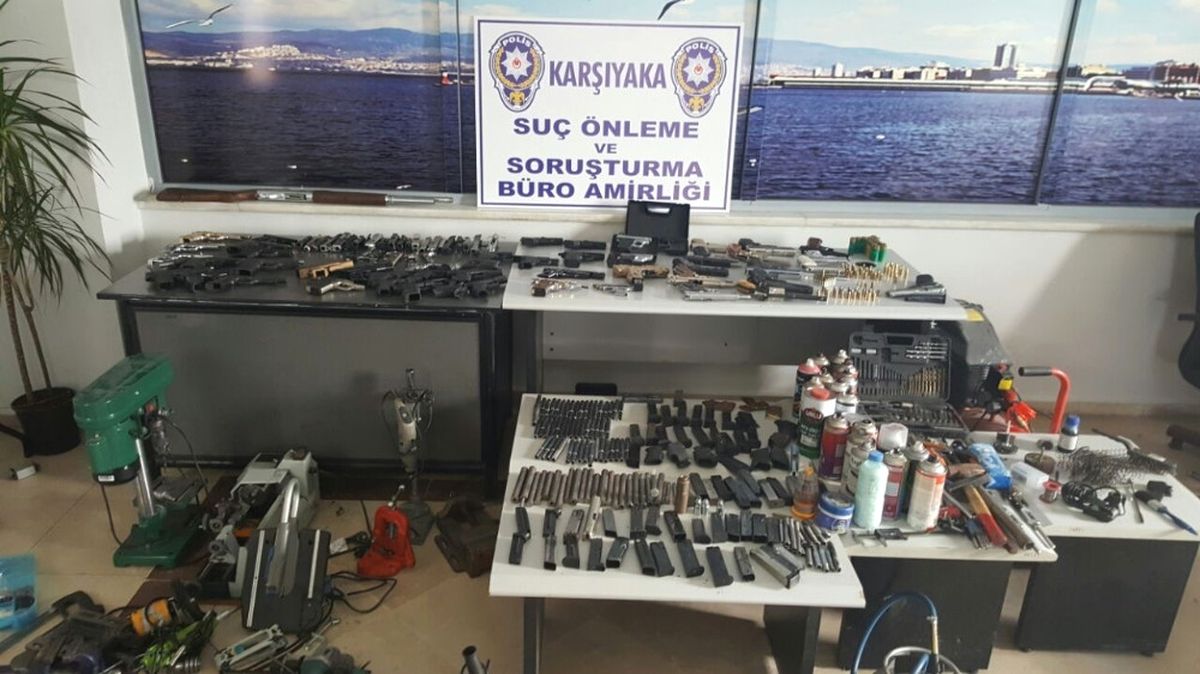 Pes Artık: Bunlar Silah Atölyesine Çevrilen Evden Çıktı