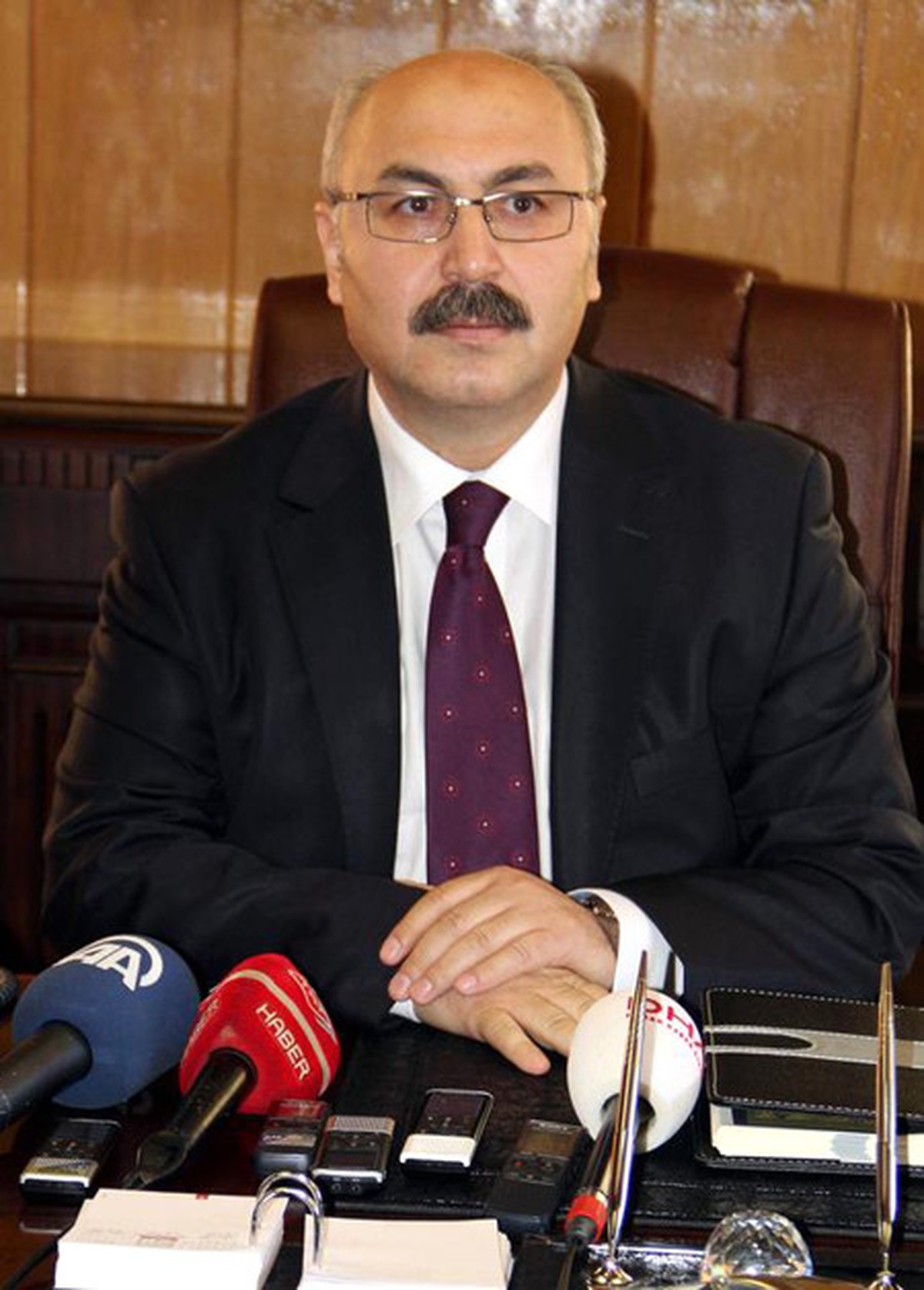Şehitleri Anma Günü ve Çanakkale Deniz Zaferi\'nin 102. Yılı