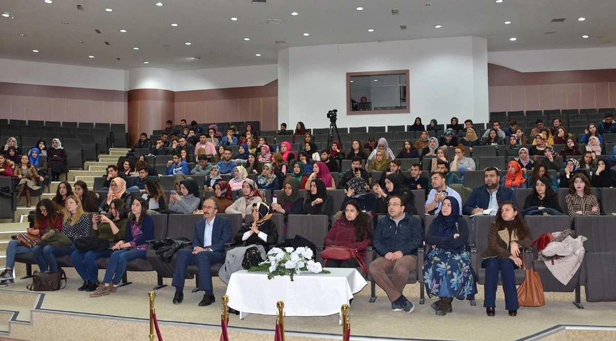 Selçuk\'ta İran Türklerinin Nevruz Kutlamaları Anlatıldı