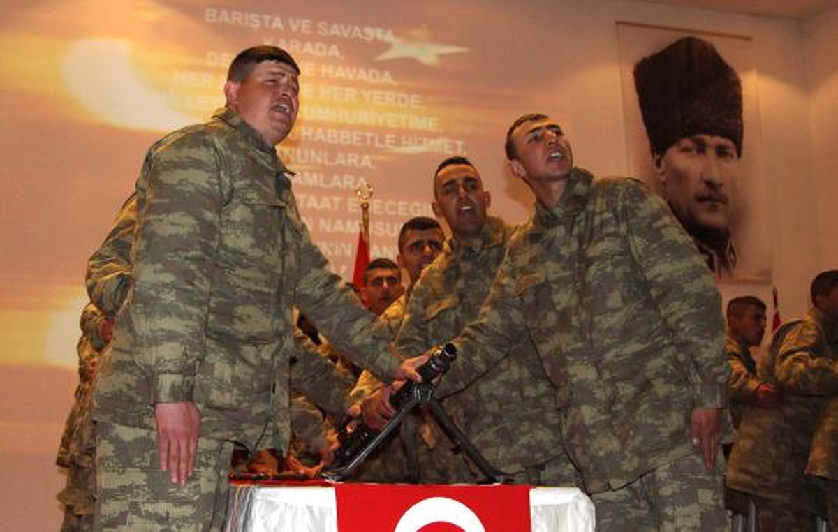 Sivas\'ta Sözleşmeli Erler Yemin Etti