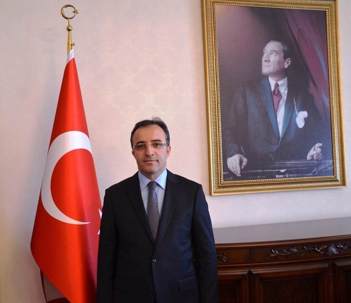 Vali İsmail Çataklı\'dan Yaşlılar Haftası Kutlaması