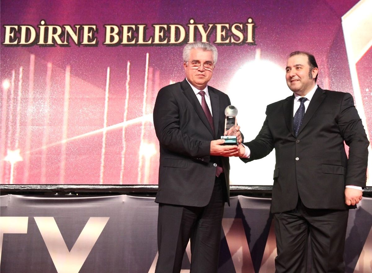 Yılın \'En Başarılı Belediye\' Ödülü Edirne Belediyesi\'ne