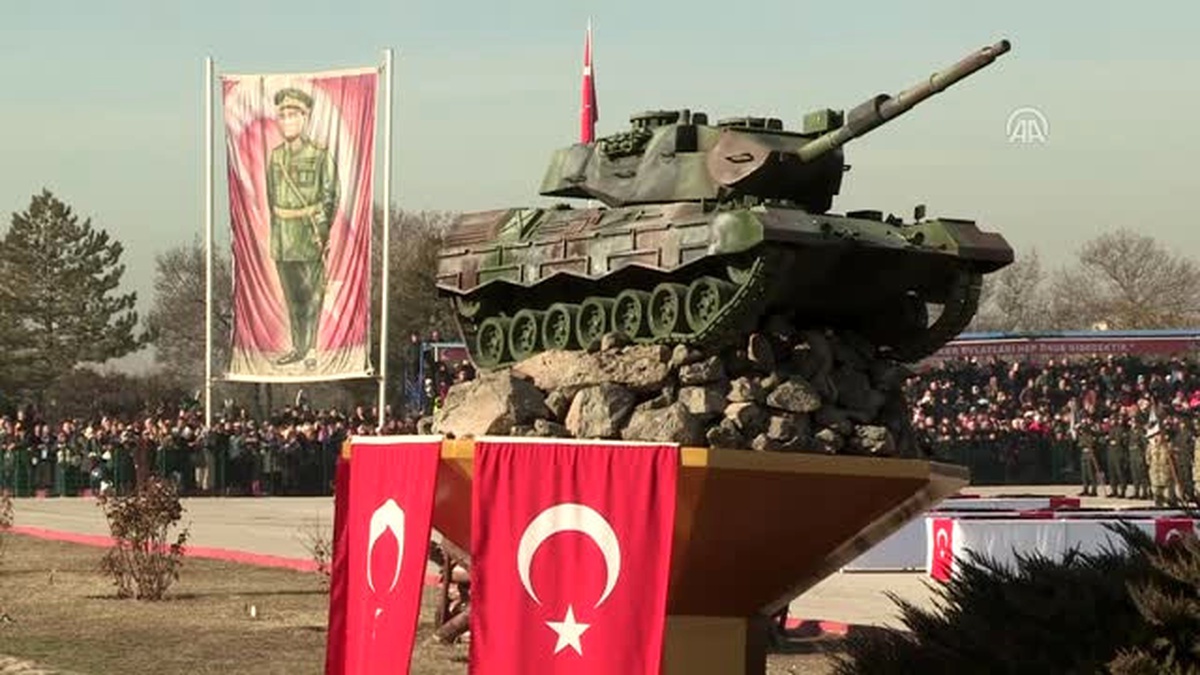 Zırhlı Birlikler\'de Yemin Töreni