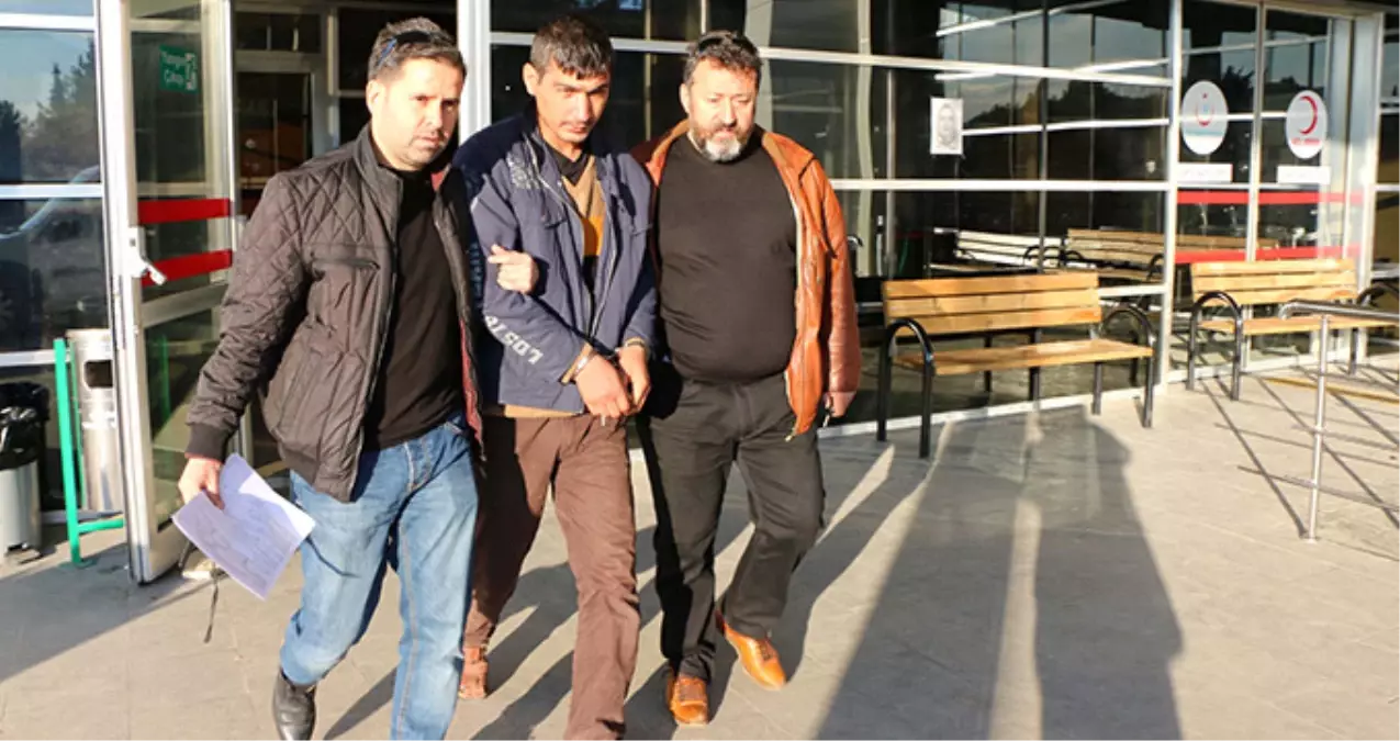 4 Aydır Cinayet Şüphelisi Olarak Aranan Şahıs Kanada\'ya Kaçarken Yakalandı