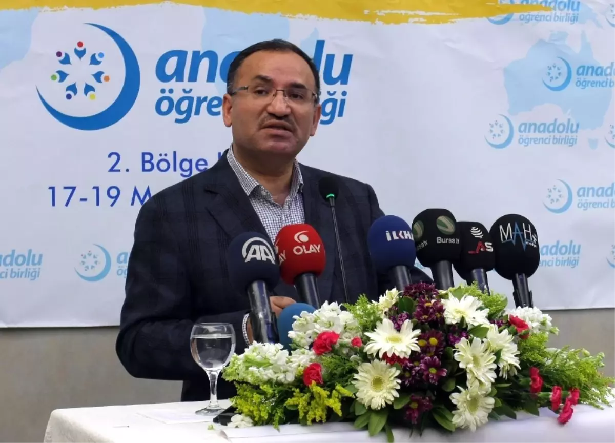 Bakan Bozdağ: "Herkesi Bir Panik ve Korku Sarmış Durumda"