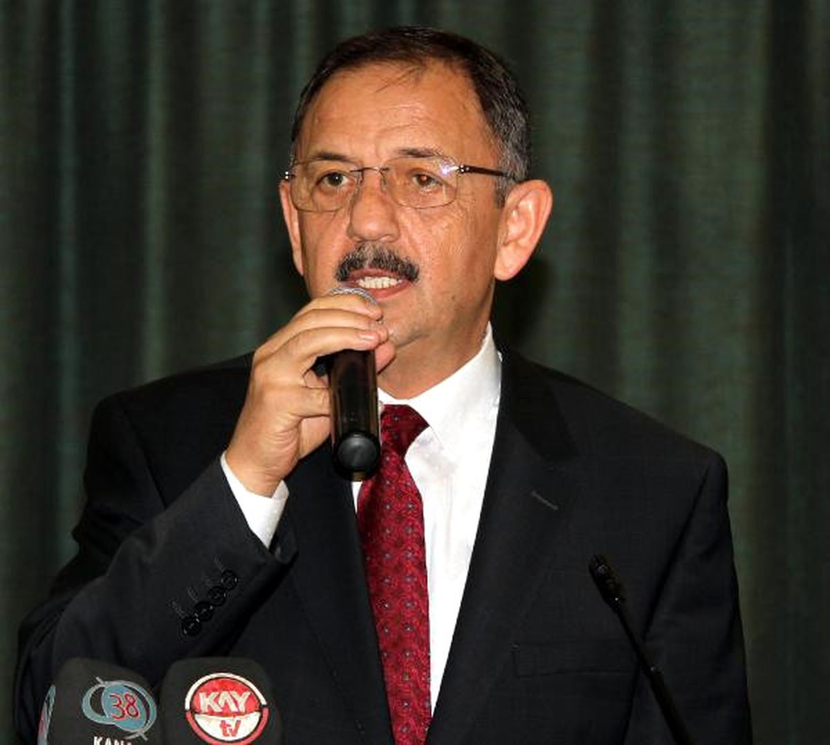 Bakan Özhaseki: 15 Temmuz\'da Bedenini Siper Eden Şehitlerimiz de Var