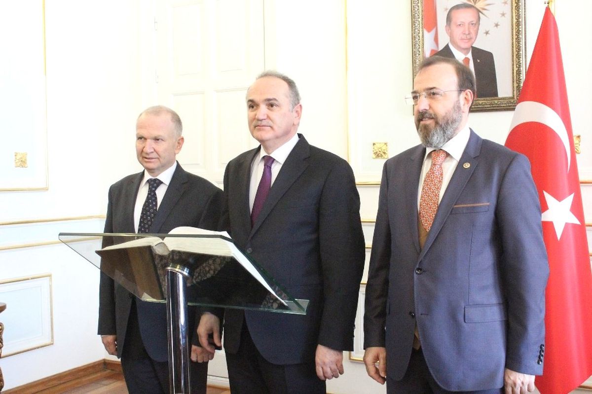 Bakan Özlü, Tekirdağ\'da 18 Mart Çanakkale Zaferi Etkinliklerine Katıldı