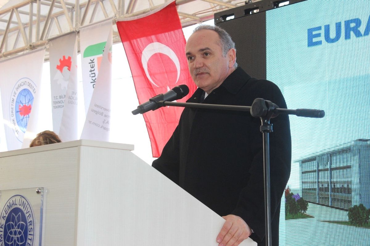 Bakan Özlü: Türkiye\'nin Gerçek Açığı Teknoloji Açığıdır
