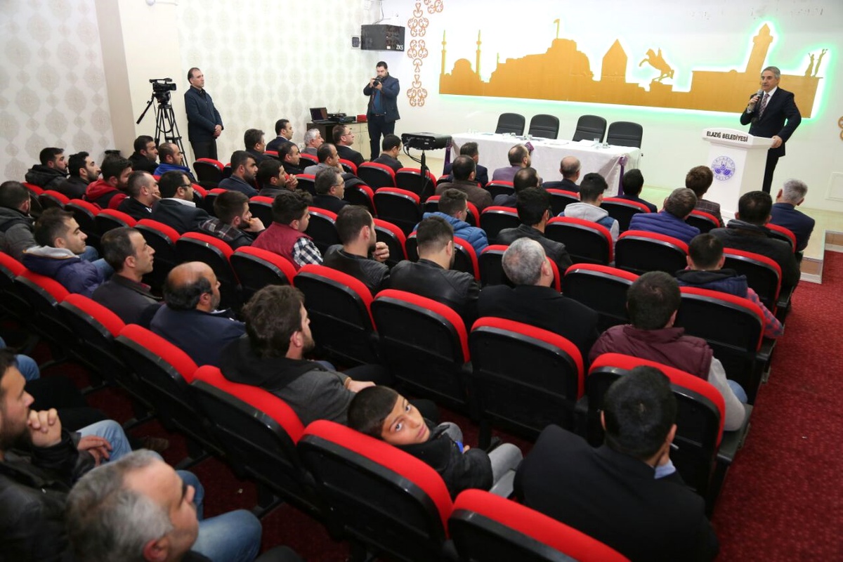Başkan Yanılmaz, Kapalı Çarşı Esnafı İle Bir Araya Geldi