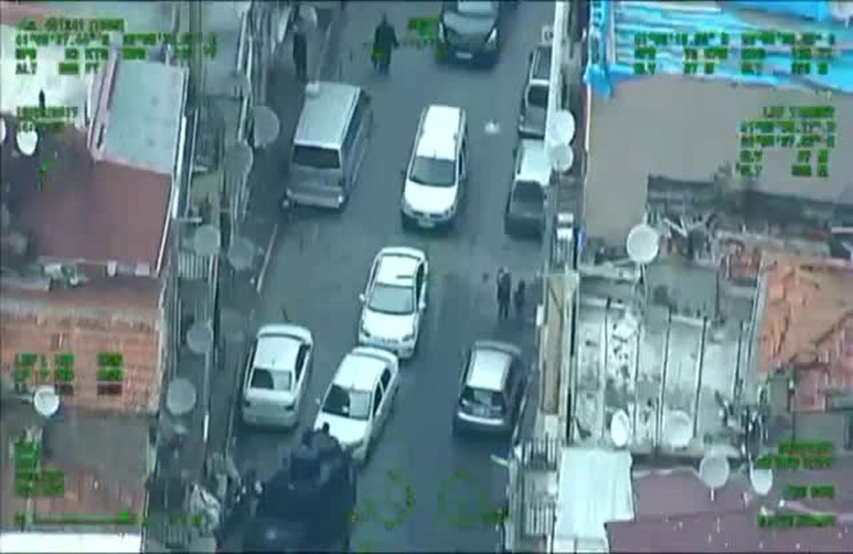 Beyoğlu\'nda Film Gibi Uyuşturucu Operasyonu