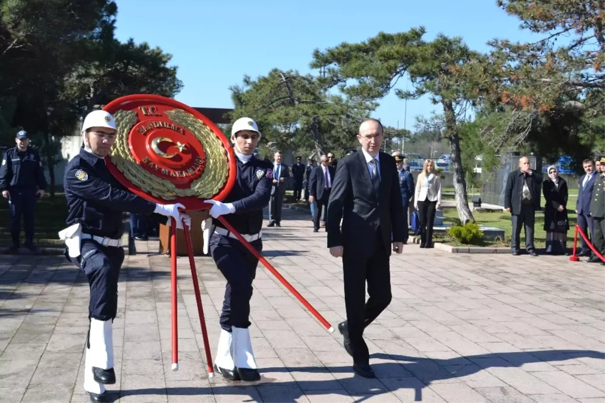 Çanakkale Şehitleri Törenle Anıldı