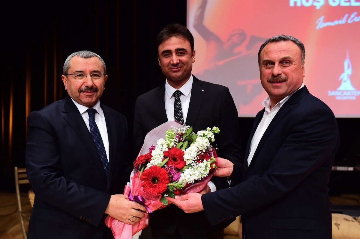Çanakkale Zaferi\'nin Yıl Dönümünde Şehitler Anıldı