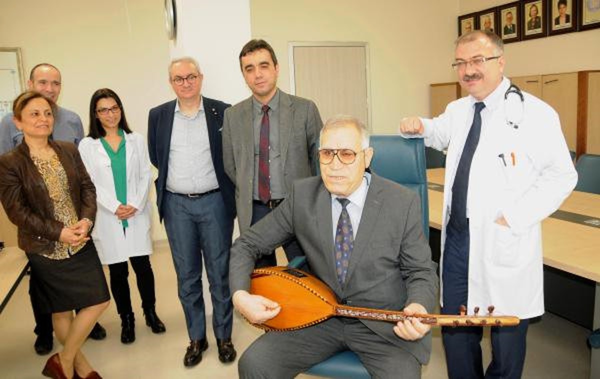 Dha Yurt - 10 Yıl Tedavi Gördüğü Hastane İçin Sazlı Sözlü Türkü Yaptı