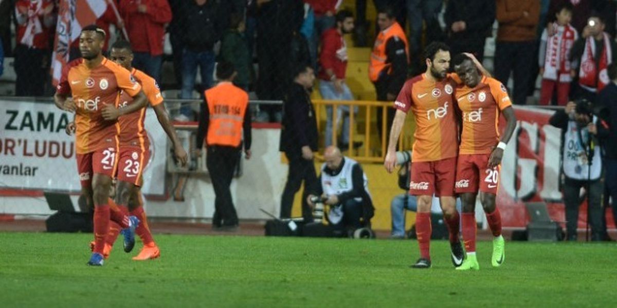 Galatasaray\'a 3 Kötü Haber