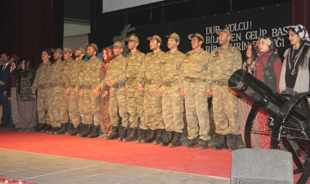 Hakkari\'de Çanakkale Ruhu Yeniden Canlandırıldı