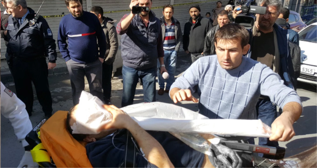 İstanbul\'da Kuyumcuyla Soyguncular Arasında Çatışma: 1 Ölü