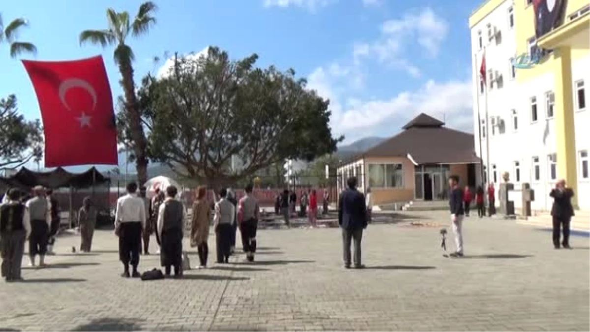 Öğrenciler Çanakkale Savaşını Birebir Yaşattı, Gözyaşları Sel Oldu