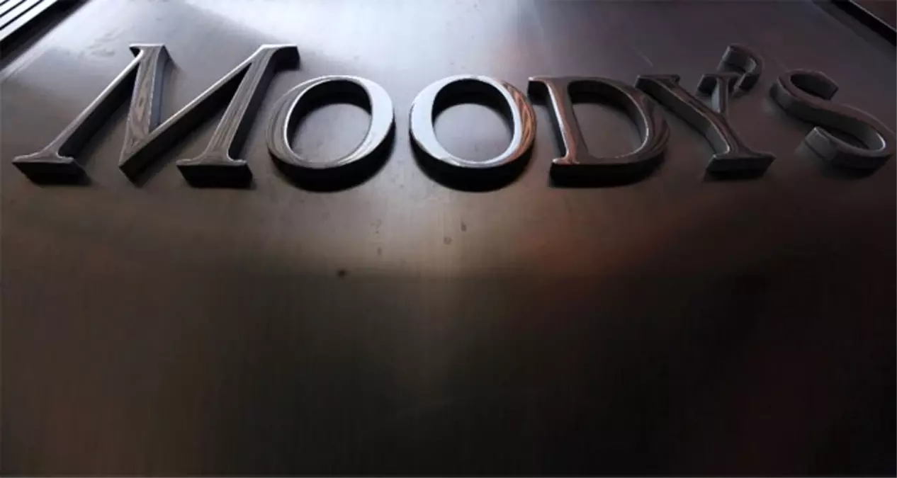 Moody\'s Türkiye\'nin Kredi Notunu Düşürdü