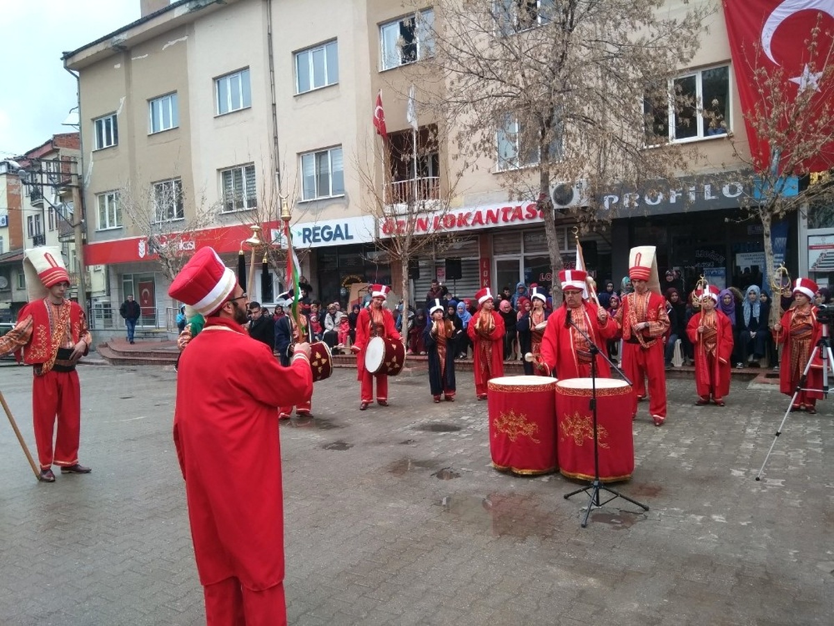 Öğrenci ve Halktan Kurulu Mehter Takımının Şehitleri Anma Günü Konseri