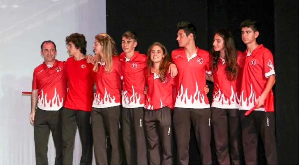 Okyanus Koleji Öğrencileri Türkiye\'yi Teniste Dünya Şampiyonluğuna Taşıdı
