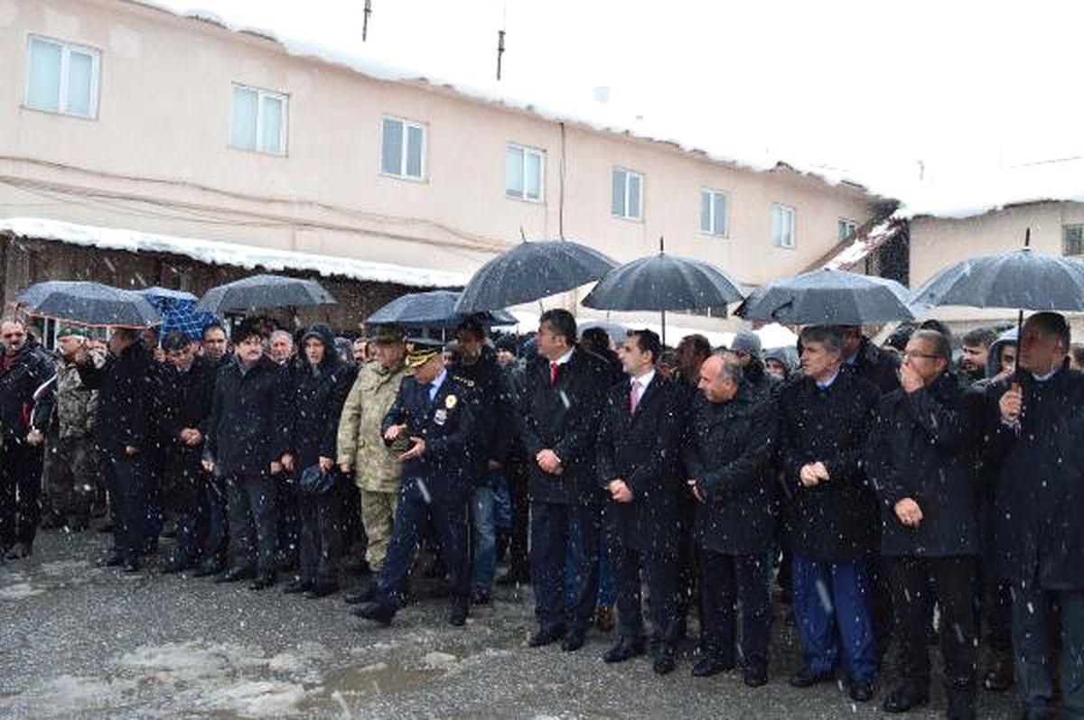 Polis Aracı Kar Küreme Aracıyla Çarpıştı; 1 Şehit, 2 Polis Yaralı