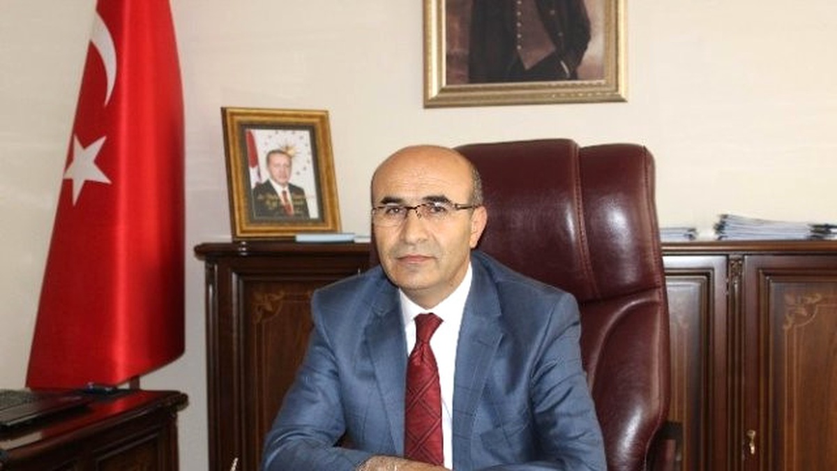 Şehitleri Anma Günü ve Çanakkale Deniz Zaferi\'nin 102. Yılı