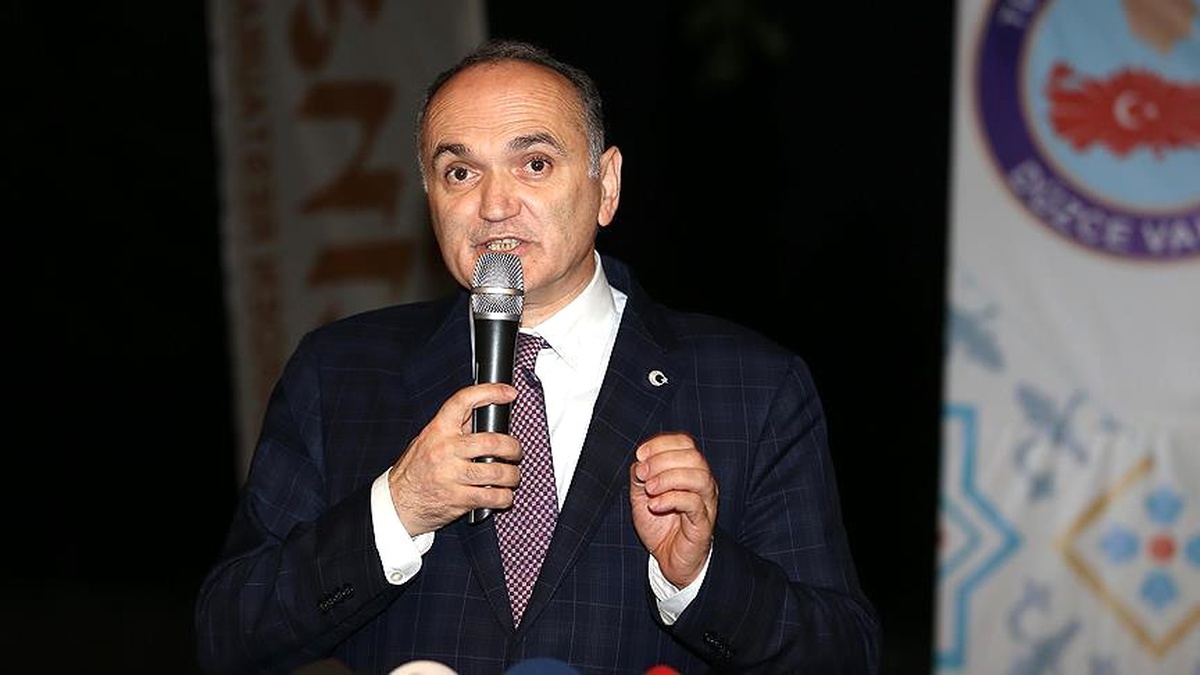 Şehitleri Anma Günü ve Çanakkale Deniz Zaferi\'nin 102. Yılı