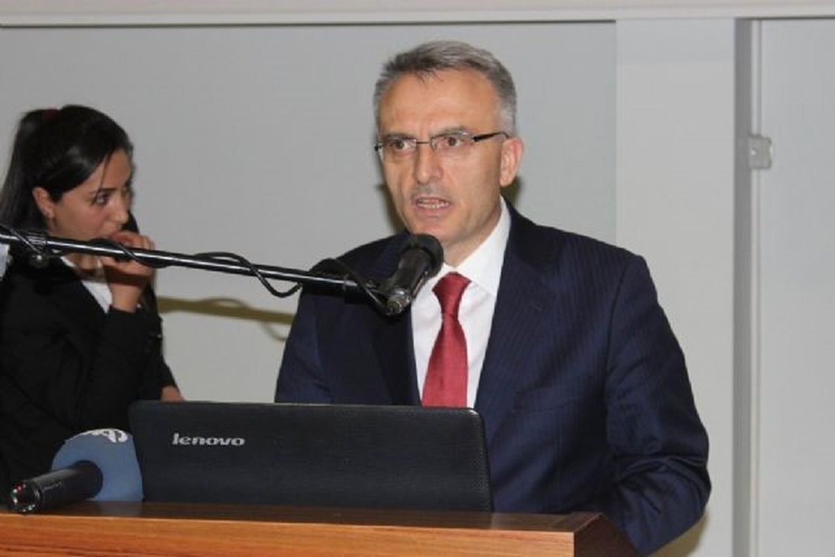 Şehitleri Anma Günü ve Çanakkale Deniz Zaferi\'nin 102. Yılı