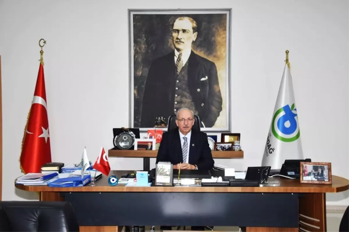 Şehitleri Anma Günü ve Çanakkale Deniz Zaferi\'nin 102. Yılı