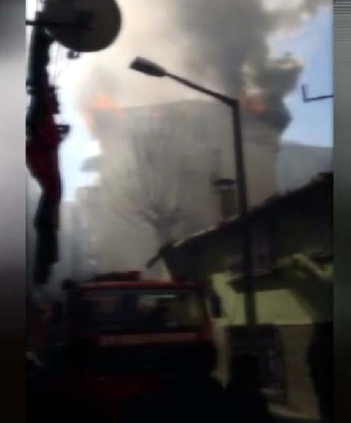 Tarlabaşı\'ndaki Yangında Ölen 3 Kardeşin Cenazeleri Evden Çıkarıldı