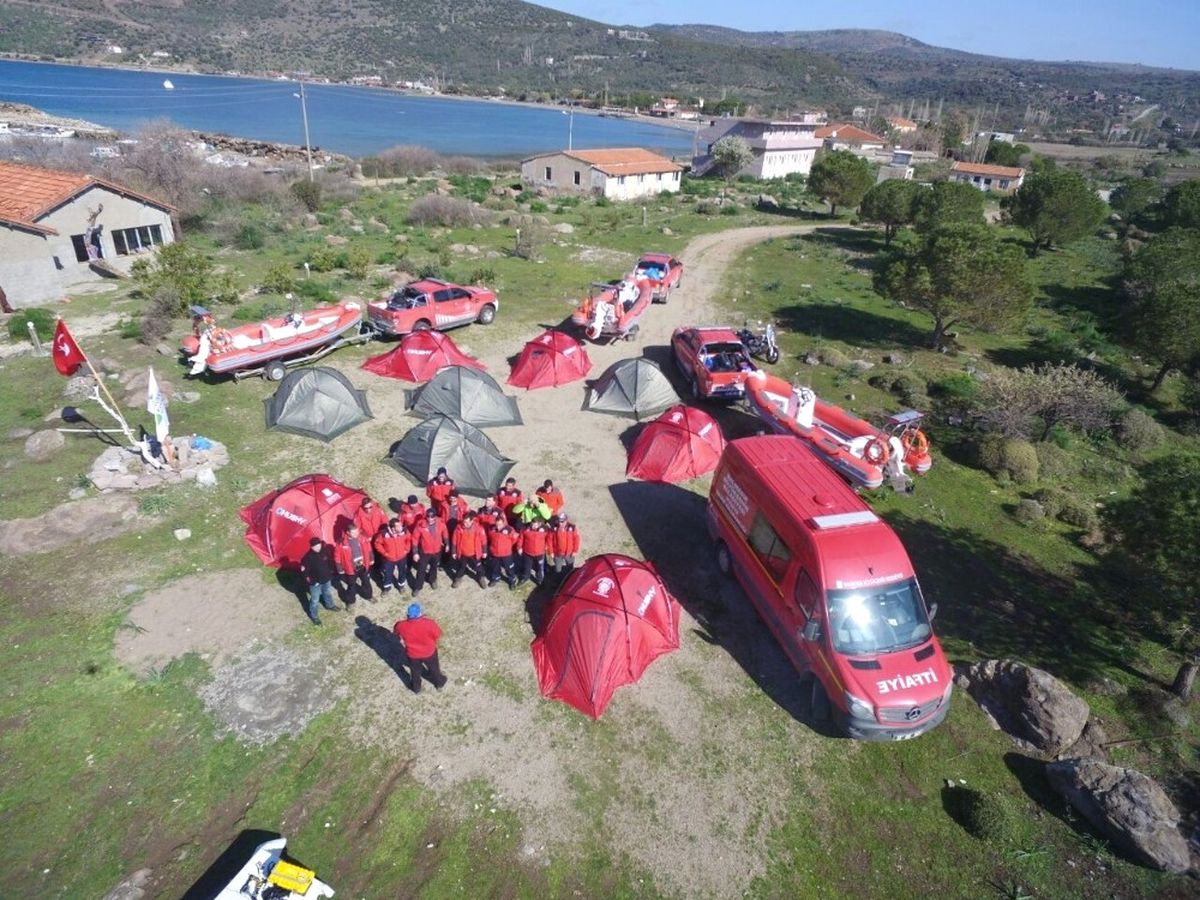 18 Mart İçin 18 İtfaiye Dalgıcı 18 Metreye Dalış Yaptı