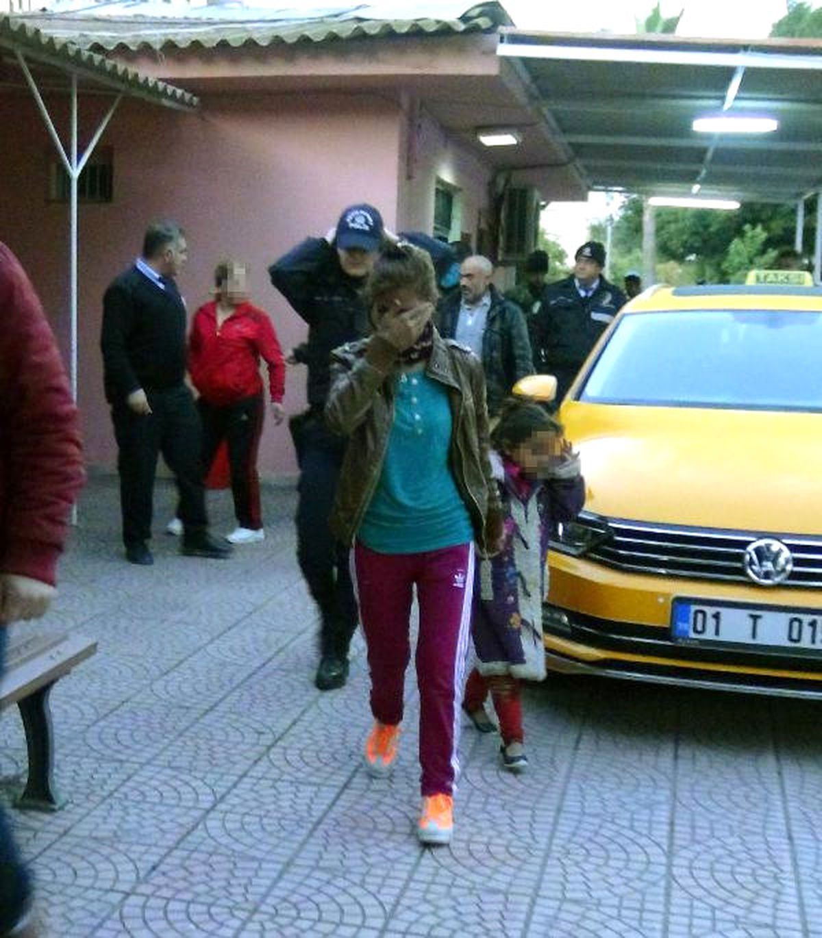 Adana\'da Şafak Operasyonu: 39 Gözaltı