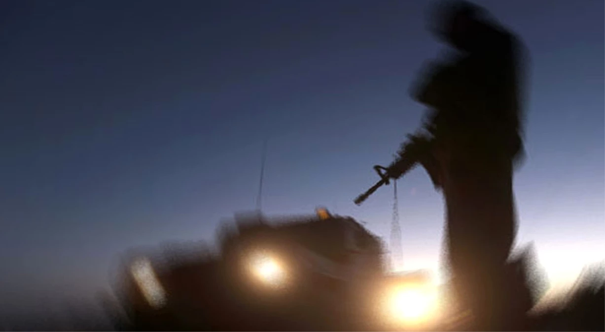 Afgan Komando ABD Askerlerine Ateş Açtı: 3 Yaralı