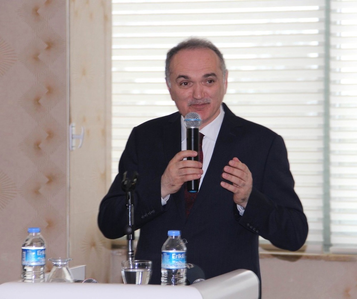 Bakan Özlü: "Yenilenme Olmadan Büyüme Olmaz"