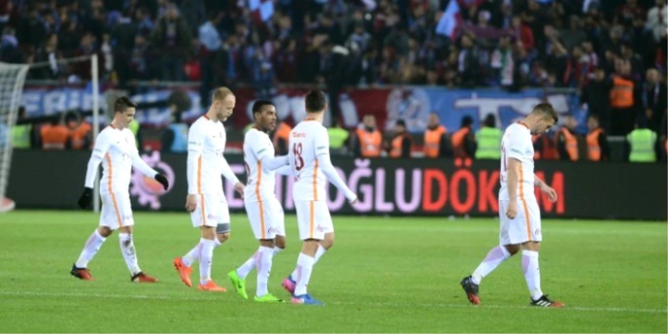 Galatasaray\'a Eleştiri Bombardımanı!