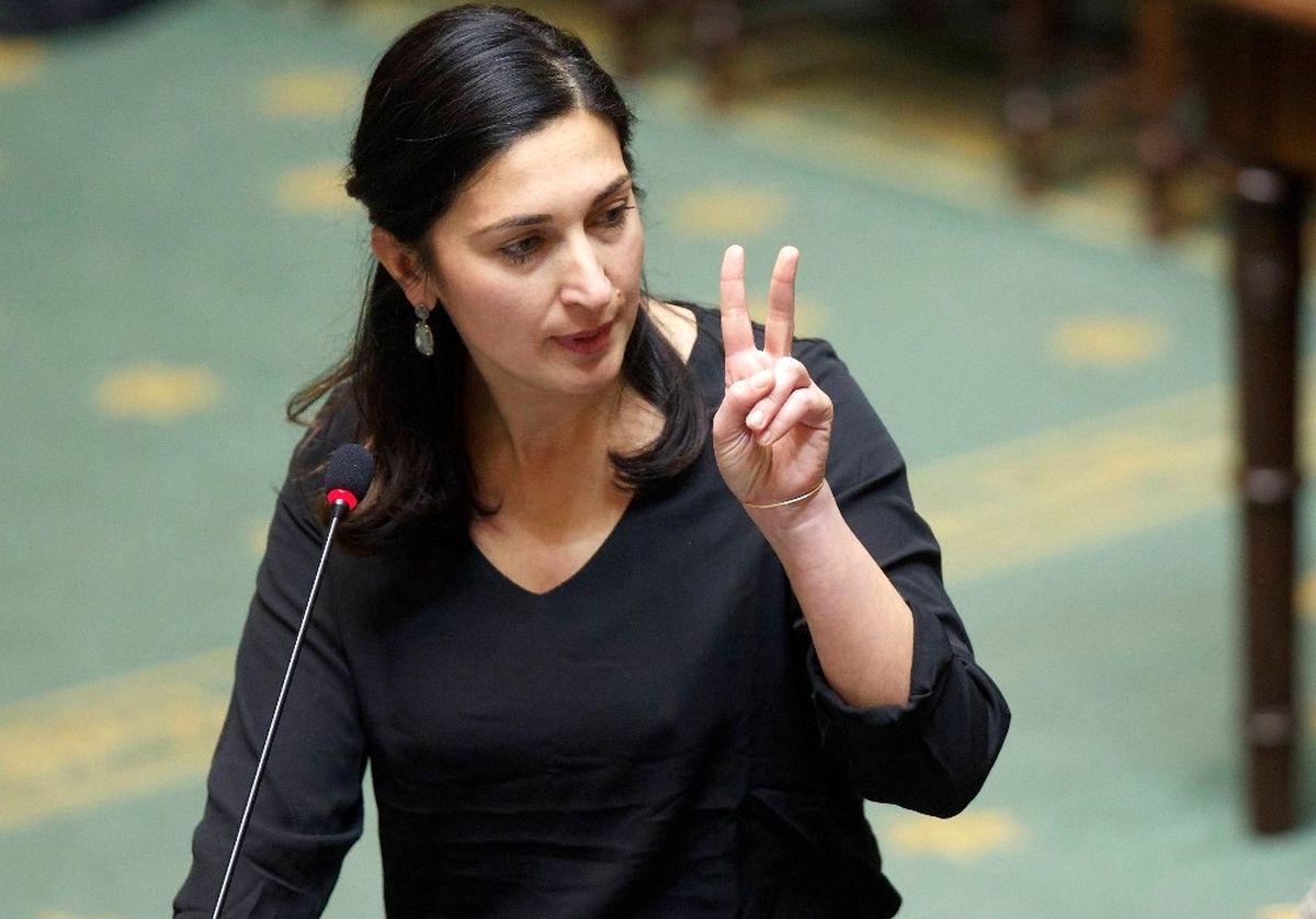 Türkiye Kökenli Bakan Zuhal Demir Belçika\'da Başörtüsü Yasağına Sevindi