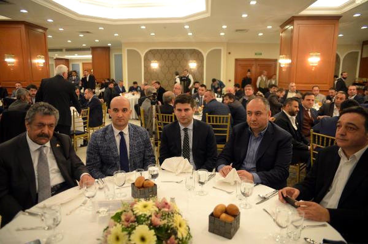 Ülkü Ocaklarından Devlet Bahçeli\'ye Destek