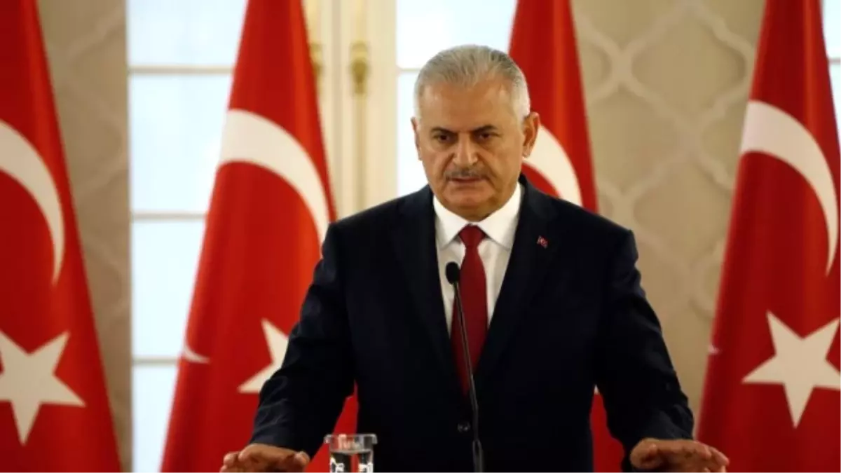 Başbakan Yıldırım Eski Bakanlarla Bir Araya Geldi