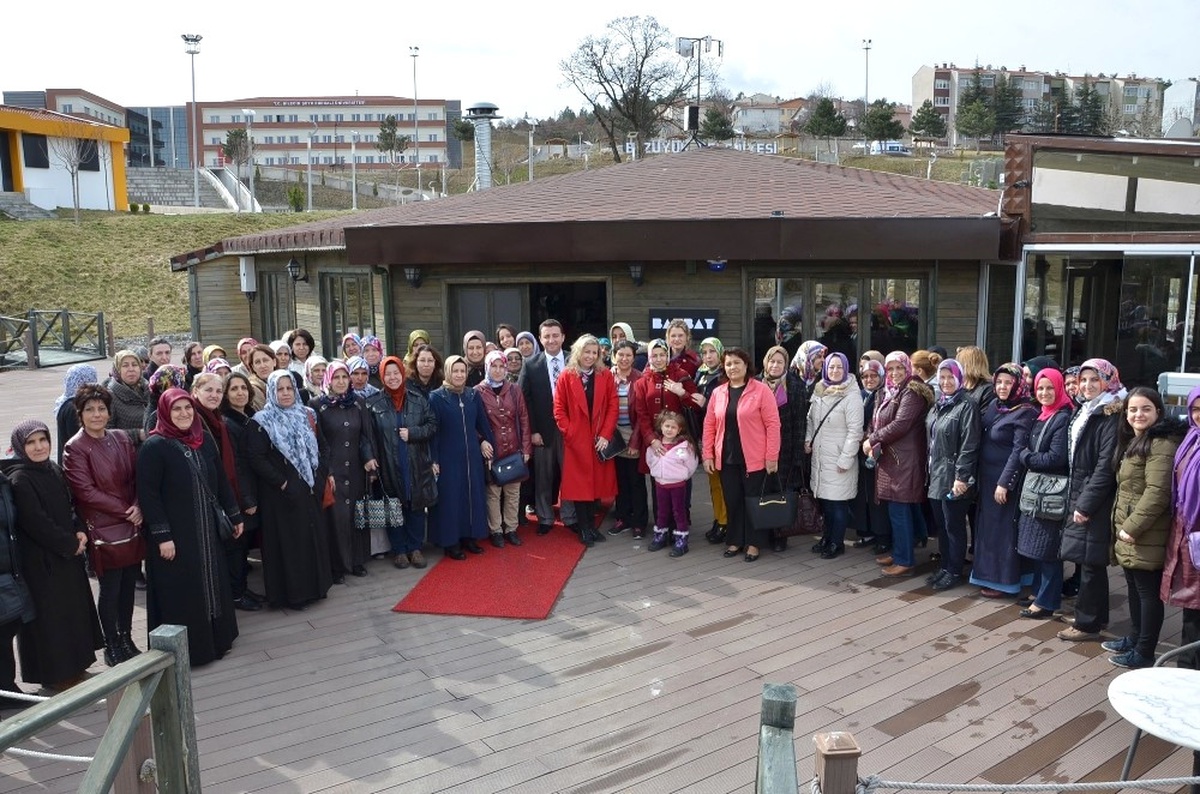 Başkan Bakıcı Yeşilkent Mahallesi Sakinleri ile Bir Araya Geldi