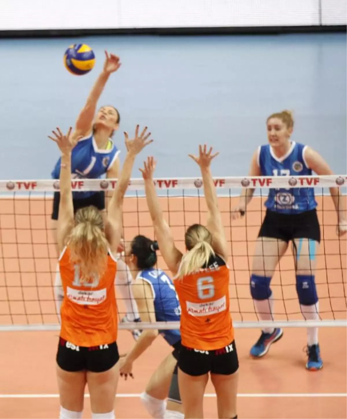 Beylikdüzü Voleybol İhtisas-Alaşehir Belediyespor: 3-0