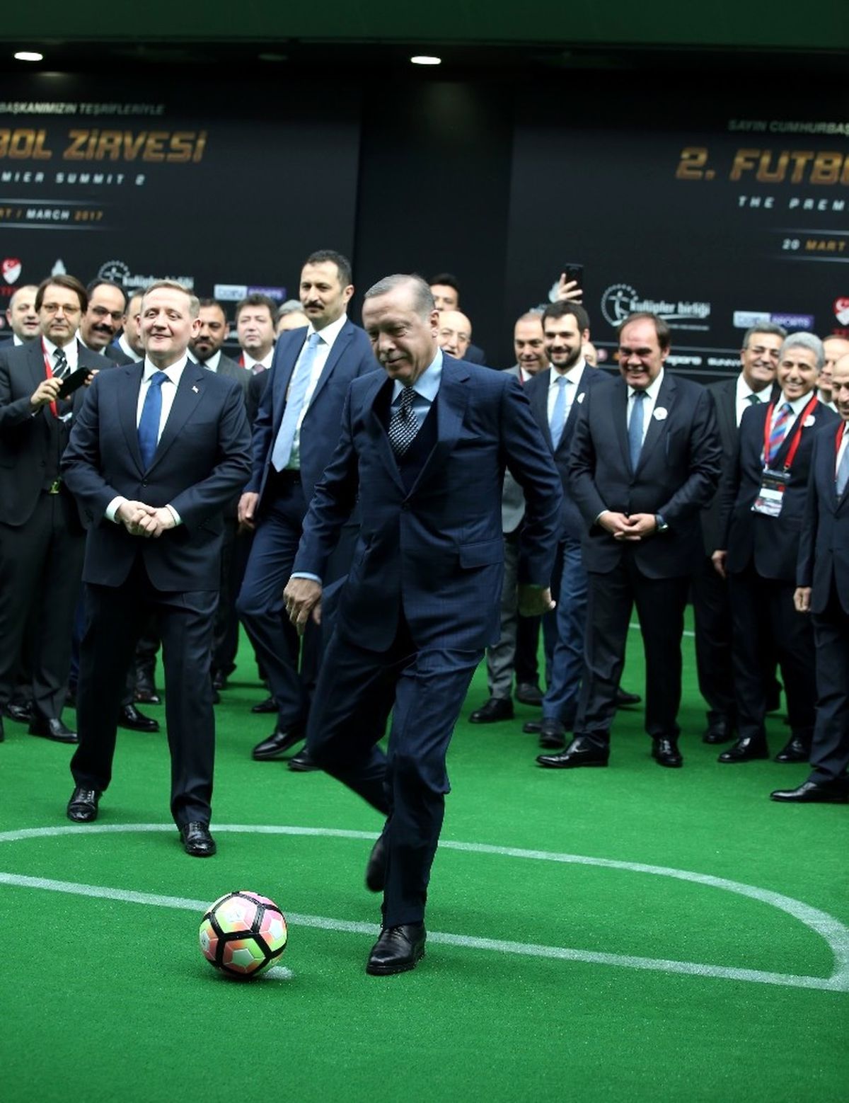 Cumhurbaşkanı Erdoğan\'dan Marcel Desailly\'e Penaltı