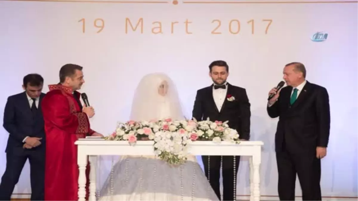 Cumhurbaşkanı Erdoğan Nikah Şahidi Oldu