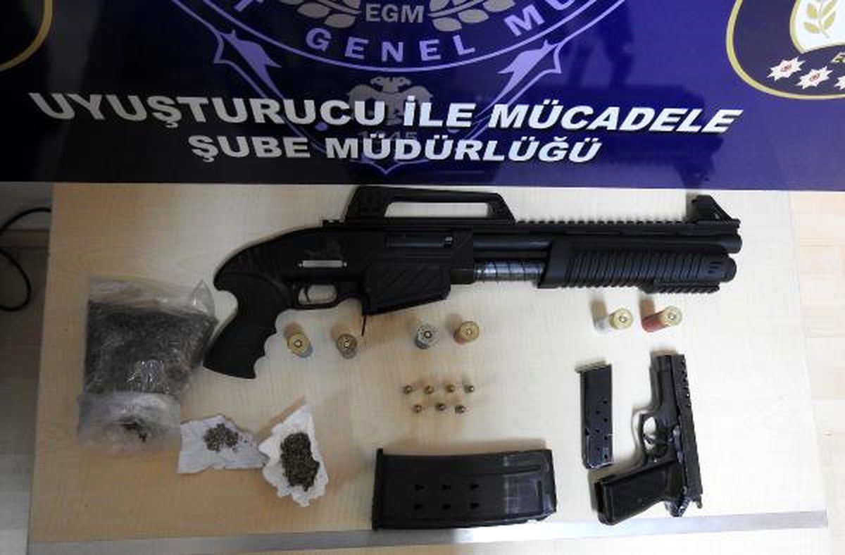 Edirne\'de Uyuşturucu Satıcılarına Operasyon: 3 Tutuklama