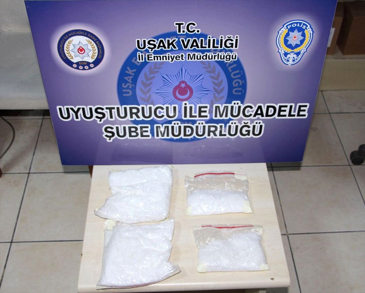 Güncelleme - Vücuduna Sardığı Sentetik Uyuşturucuyla Yakalandı