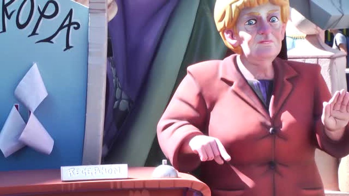 İspanya\'daki Las Fallas Festivali
