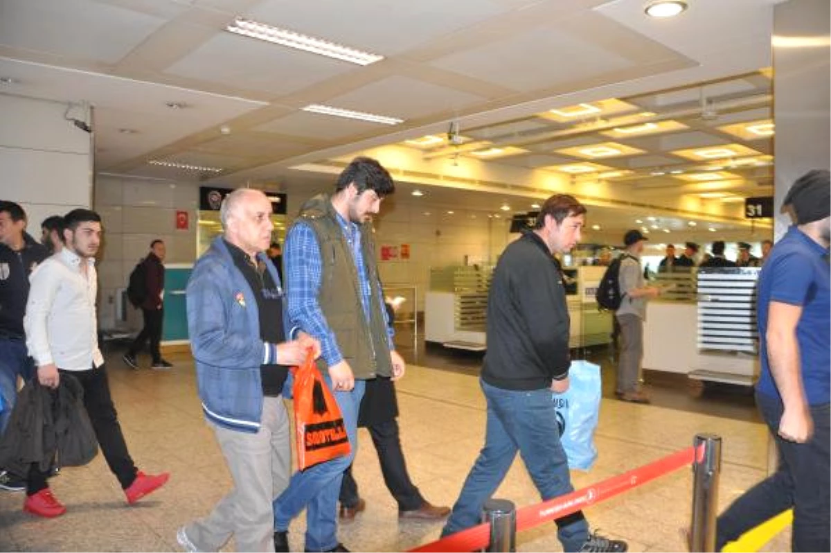 Libya\'da Batan Gemiden Kurtarılan 7 Kişi İstanbul\'a Geldi