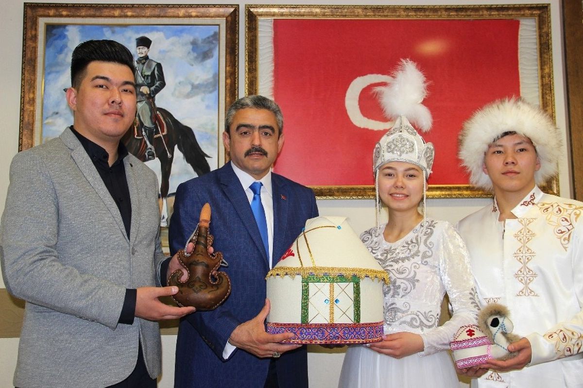 Nazilli\'ye Gelebilmek İçin Ülkelerinde Konser Verdiler