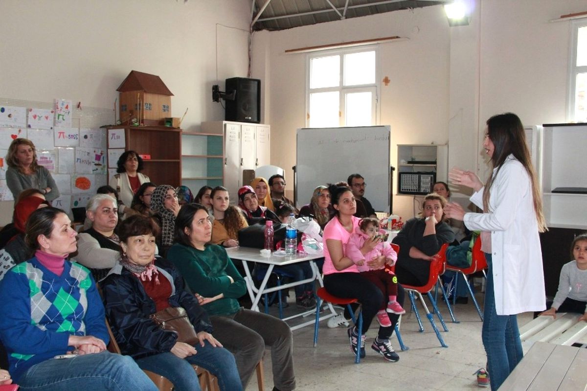 Öğrenciler Anlattı Kadınlar Dinledi