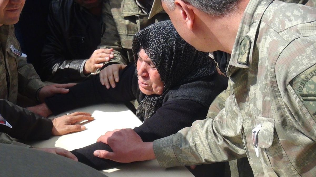 Osmaniye Şehidini Son Yolculuğuna Uğurladı