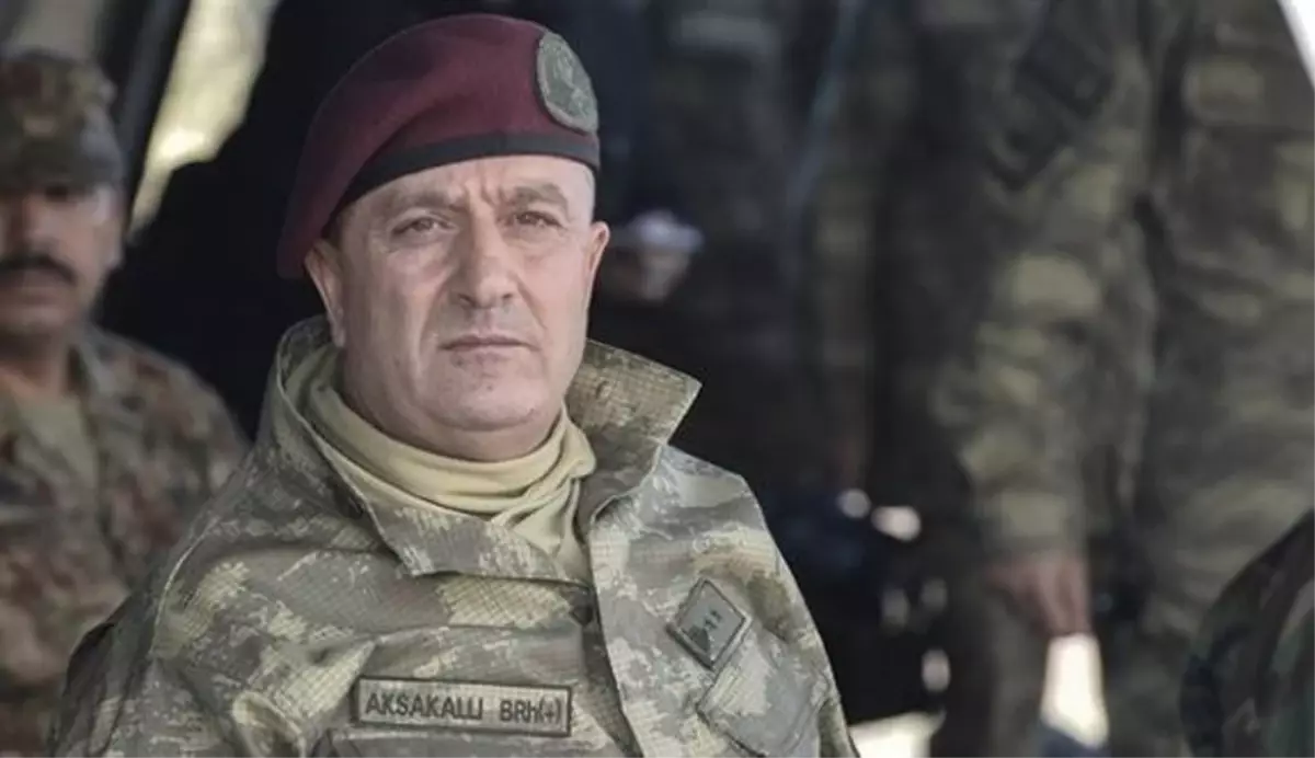 Özel Kuvvetler Komutanı Aksakallı: Halisdemir Yerde Yatıyordu, Örtüyü Kaldırıp Alnından Öptüm (1)